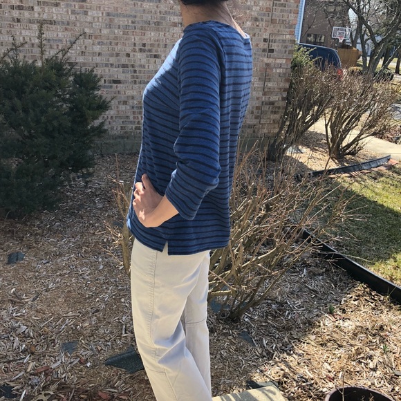 Blue and black boat neck size medium nautical - Picture 5 of 7